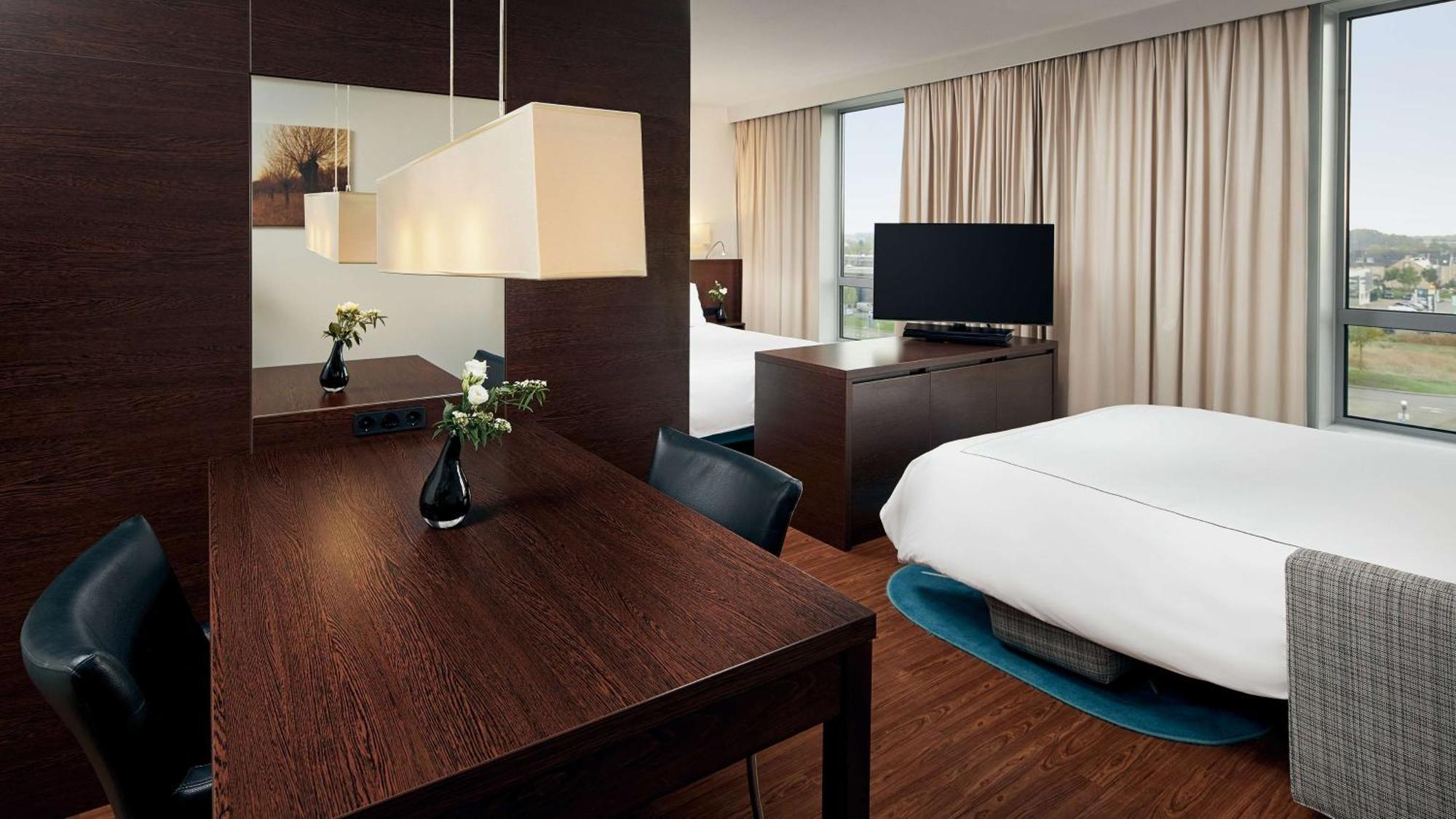 Hotel Park Plaza Amsterdam Airport 4*