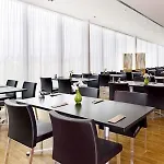 Park Plaza Amsterdam Airport 